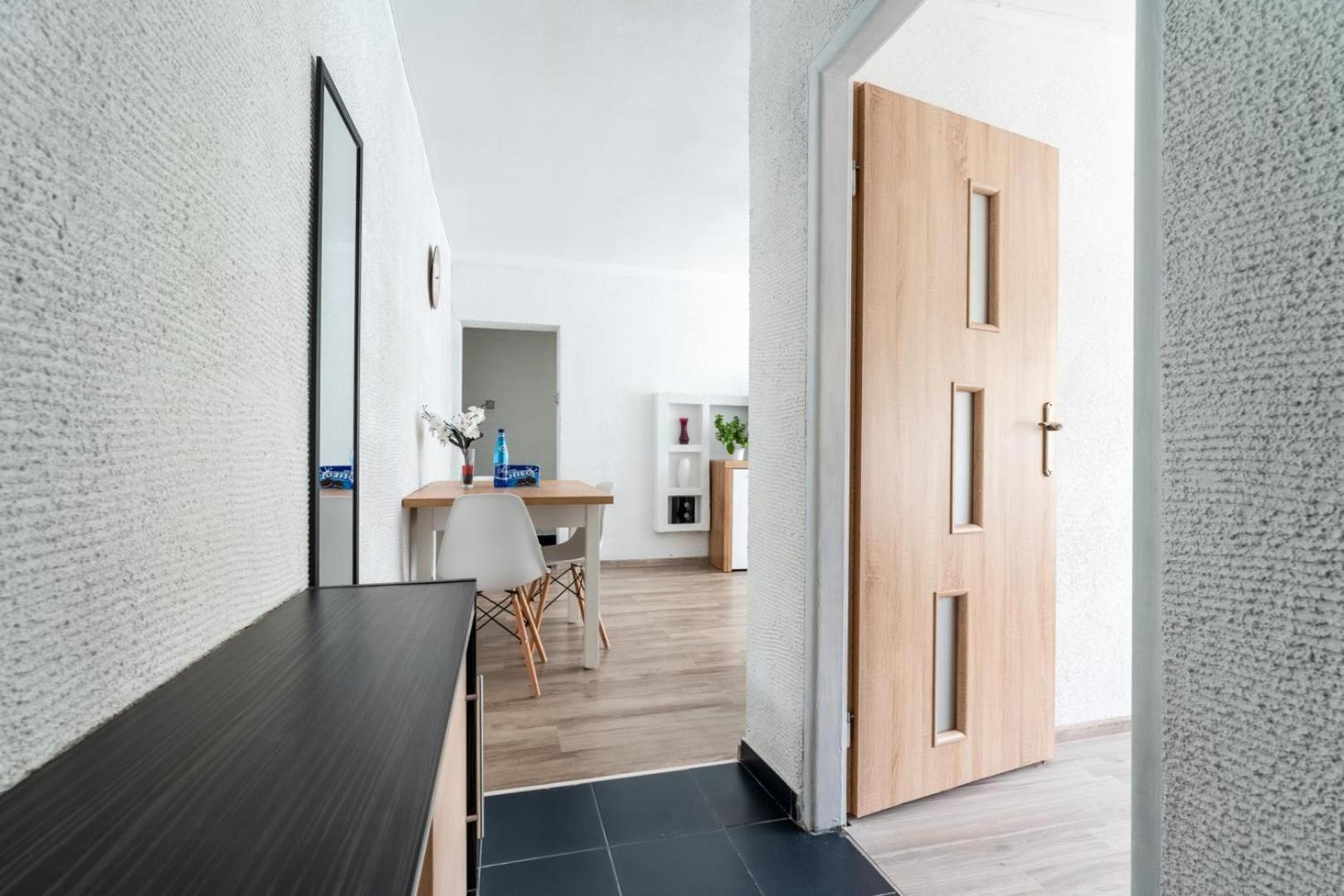 Apartament Gold - 2 Osobne Sypialnie Z Balkonem - Spaceapart Jelenia Góra Exterior foto